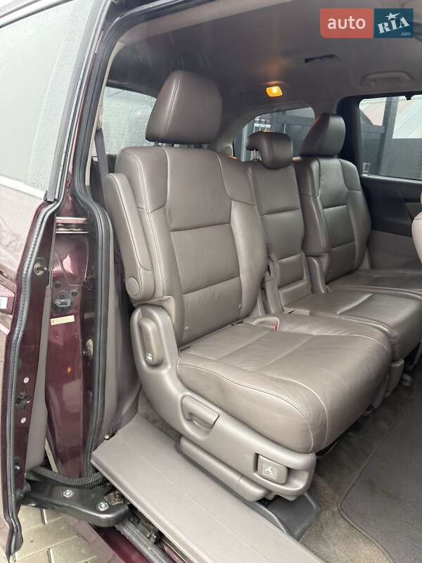 Мінівен Honda Odyssey 2012 в Хусті