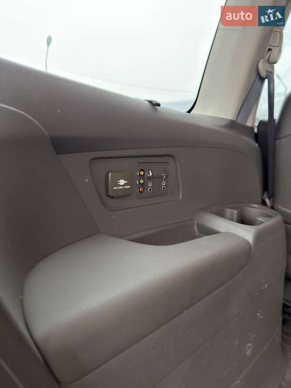 Мінівен Honda Odyssey 2012 в Хусті