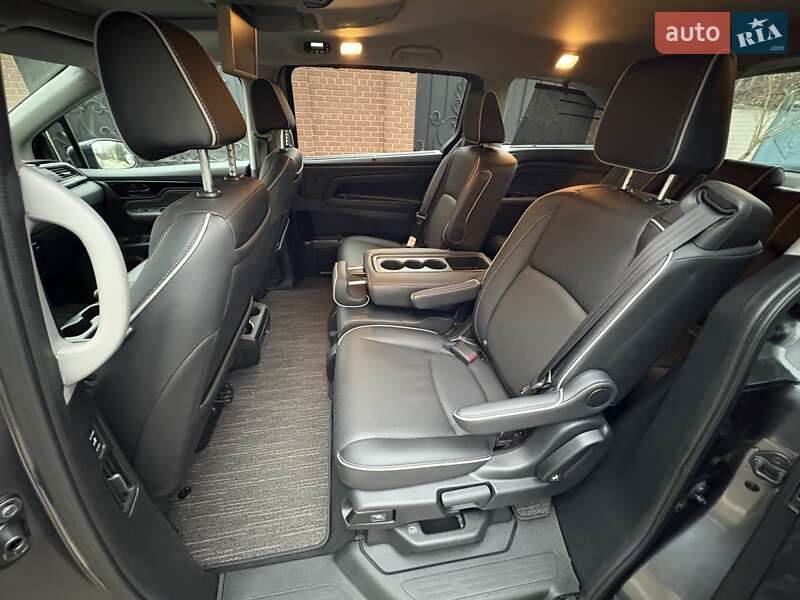 Мінівен Honda Odyssey 2024 в Києві