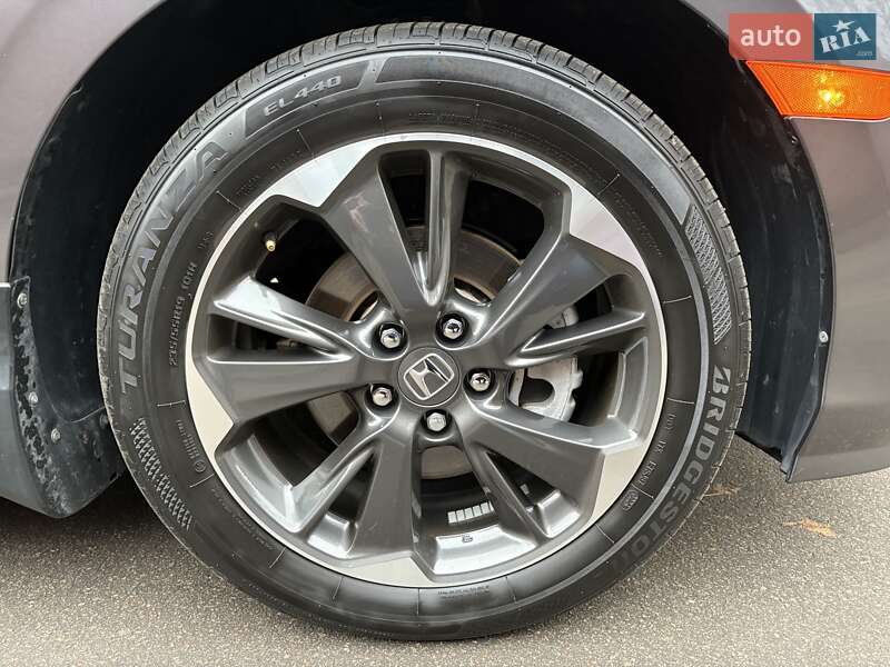 Мінівен Honda Odyssey 2024 в Києві