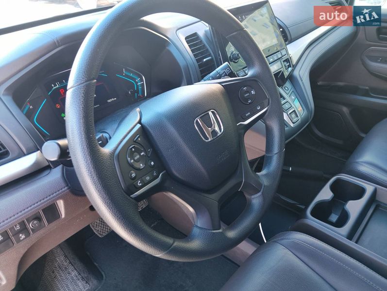 Минивэн Honda Odyssey 2019 в Киеве