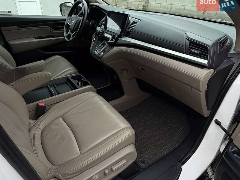 Минивэн Honda Odyssey 2021 в Ровно
