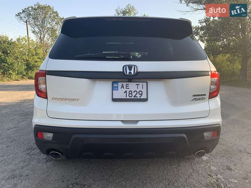 Внедорожник / Кроссовер Honda Passport 2019 в Новомосковске