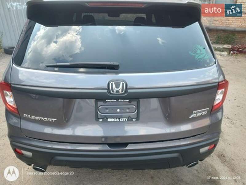 Внедорожник / Кроссовер Honda Passport 2019 в Киеве