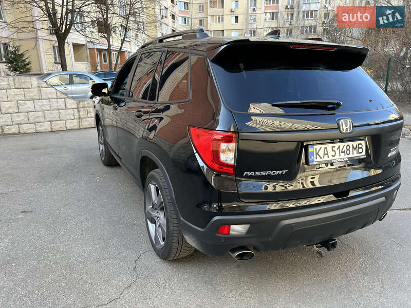 Внедорожник / Кроссовер Honda Passport 2019 в Киеве