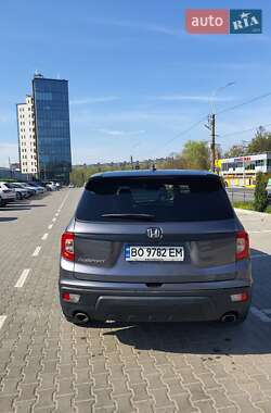 Внедорожник / Кроссовер Honda Passport 2019 в 