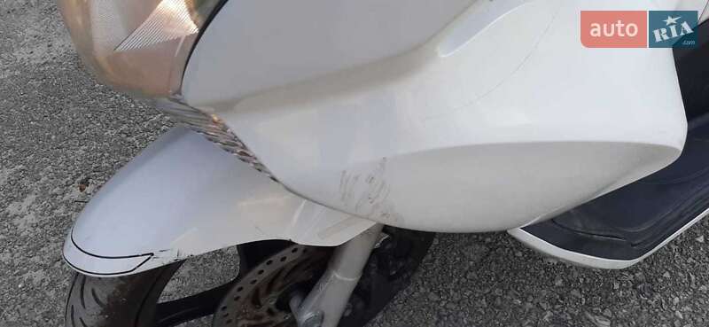 Макси-скутер Honda PCX 125 2010 в Каменец-Подольском