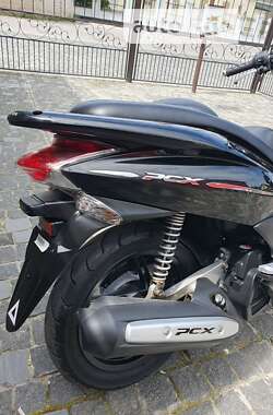 Грузовые мотороллеры, мотоциклы, скутеры, мопеды Honda PCX 125 2014 в Ахтырке
