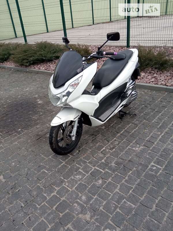 Макси-скутер Honda PCX 125 2014 в Коростышеве