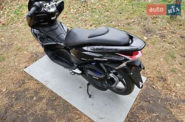 Макси-скутер Honda PCX 125 2014 в 