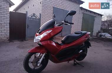 Макси-скутер Honda PCX 125 2014 в 