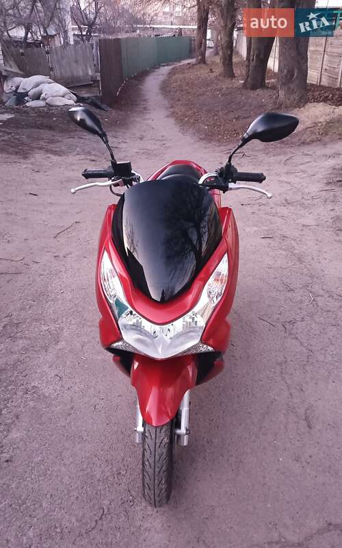 Макси-скутер Honda PCX 125 2014 в Житомире