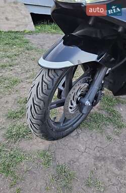 Максі-скутер Honda PCX 125 2017 в 