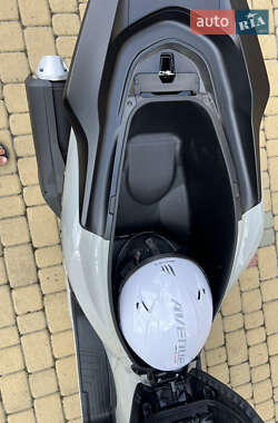 Макси-скутер Honda PCX 125 2024 в 