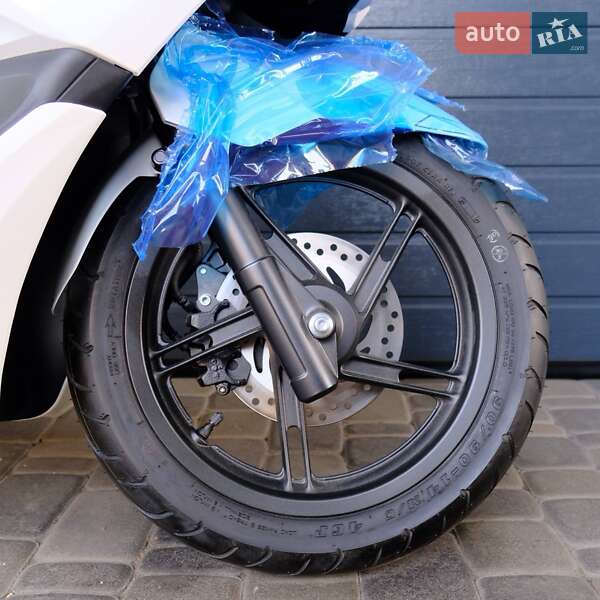 Максі-скутер Honda PCX 125 2015 в Білій Церкві