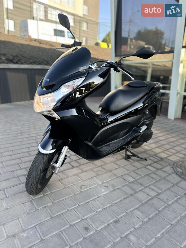 Макси-скутер Honda PCX 125 2010 в Одессе