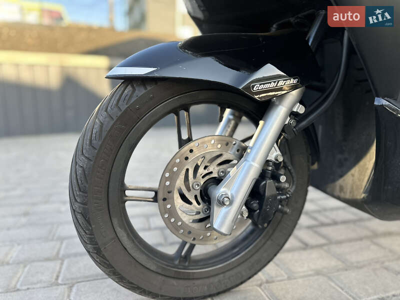 Макси-скутер Honda PCX 125 2010 в Одессе