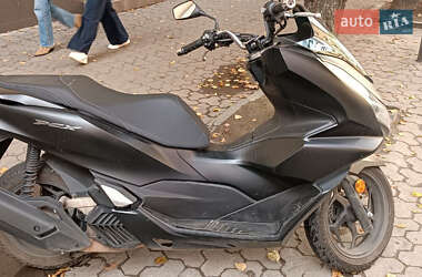 Мопеды Honda PCX 125 2024 в Ивано-Франковске