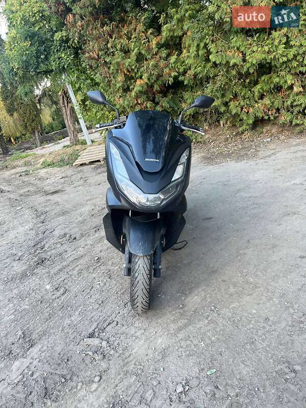 Грузовые мотороллеры, мотоциклы, скутеры, мопеды Honda PCX 125 2023 в Львове