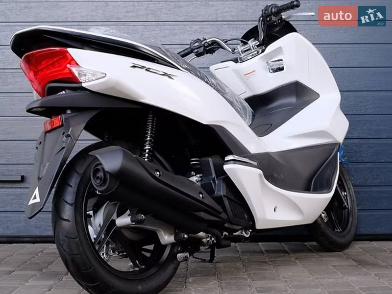 Макси-скутер Honda PCX 125 2015 в Белой Церкви