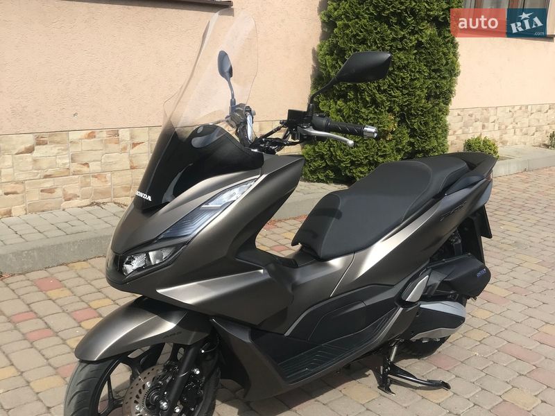 Скутер Honda PCX 125 2023 в Мукачево