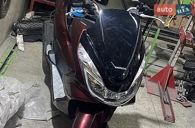 Макси-скутер Honda PCX 125 2014 в Одессе