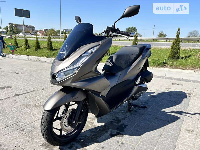 Максі-скутер Honda PCX 150 2023 в Львові