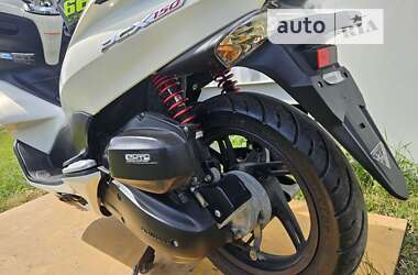 Макси-скутер Honda PCX 150 2014 в 