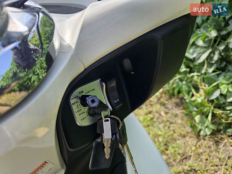 Макси-скутер Honda PCX 150 2014 в Южноукраинске