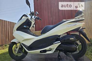 Макси-скутер Honda PCX 150 2014 в Николаеве