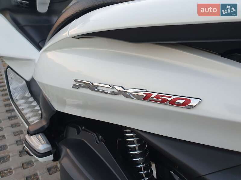 Макси-скутер Honda PCX 150 2014 в Коропе