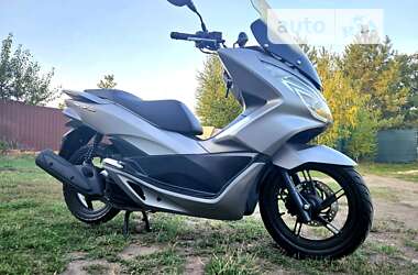 Макси-скутер Honda PCX 150 2014 в Первомайске