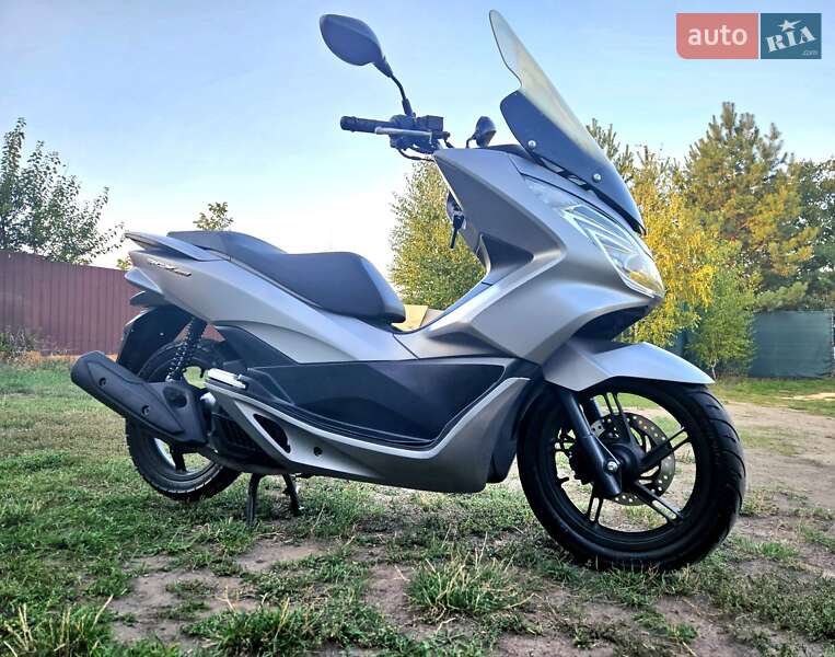 Макси-скутер Honda PCX 150 2014 в 
