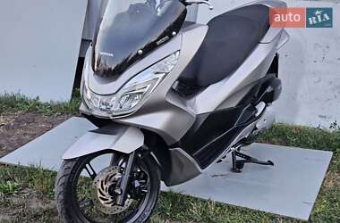 Макси-скутер Honda PCX 150 2014 в 