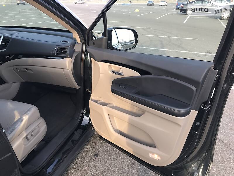 Позашляховик / Кросовер Honda Pilot 2015 в Києві
