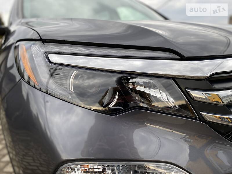 Позашляховик / Кросовер Honda Pilot 2016 в Чернівцях
