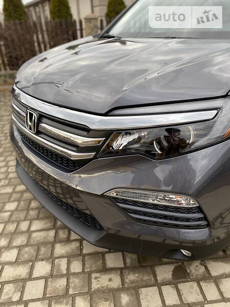 Позашляховик / Кросовер Honda Pilot 2016 в Чернівцях