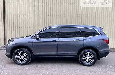 Внедорожник / Кроссовер Honda Pilot 2016 в 