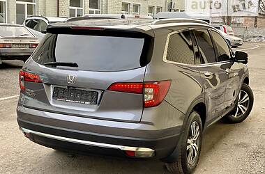 Внедорожник / Кроссовер Honda Pilot 2016 в 