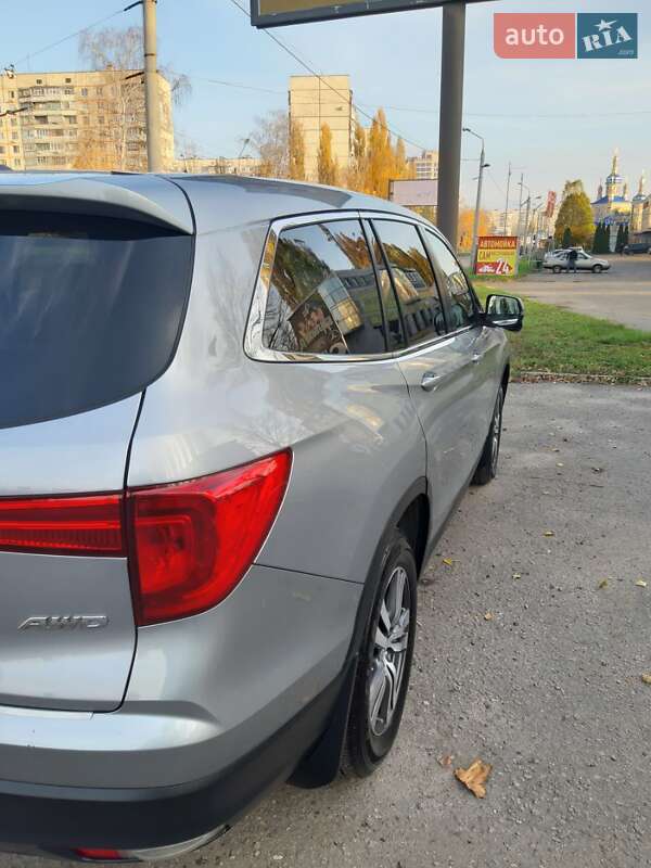 Внедорожник / Кроссовер Honda Pilot 2017 в Харькове