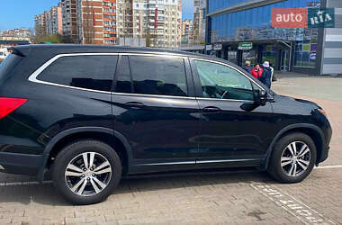Внедорожник / Кроссовер Honda Pilot 2018 в 
