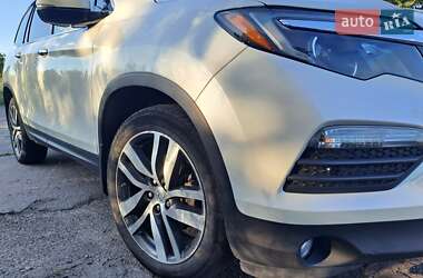 Внедорожник / Кроссовер Honda Pilot 2015 в Киеве