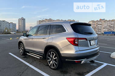 Внедорожник / Кроссовер Honda Pilot 2019 в 