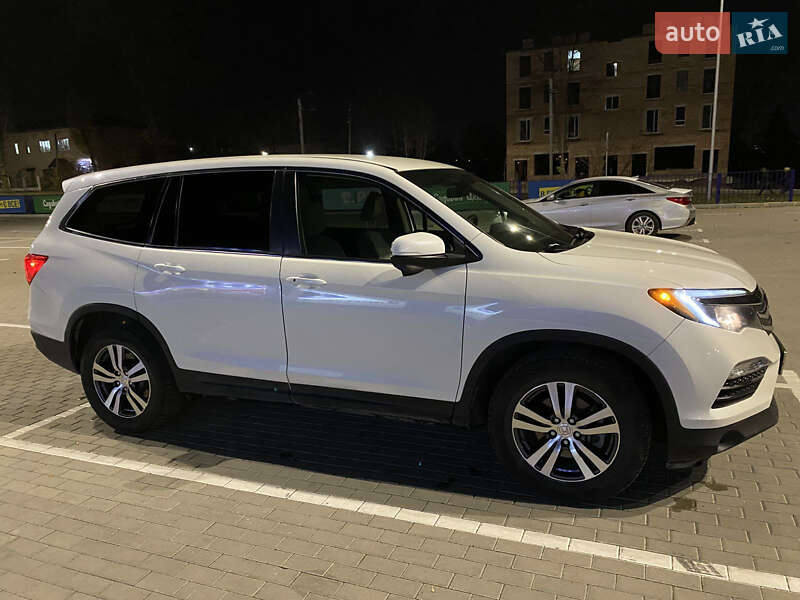 Внедорожник / Кроссовер Honda Pilot 2017 в Збараже