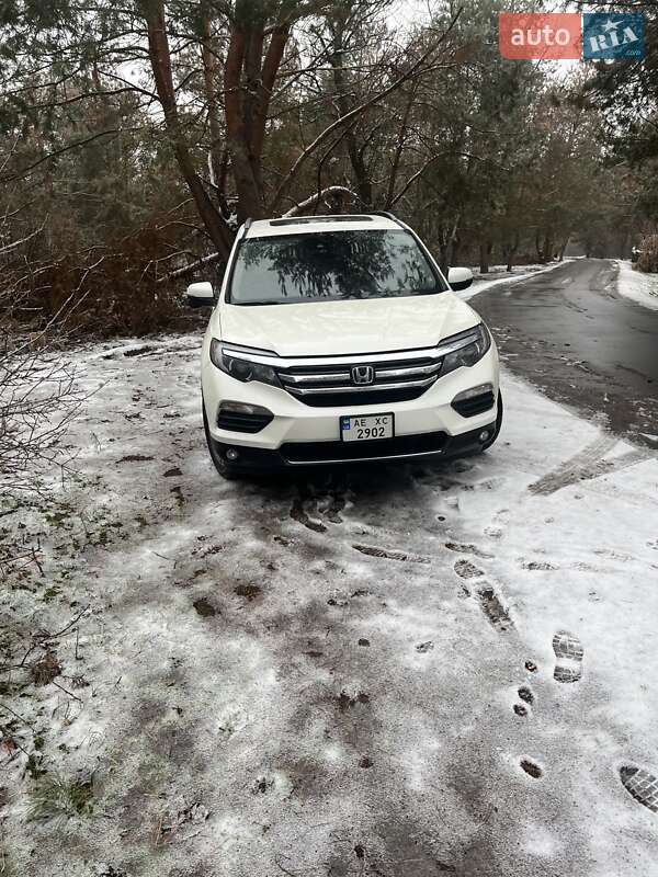 Позашляховик / Кросовер Honda Pilot 2017 в Дніпрі фото 49 Позашляховик / Кросовер Honda Pilot 2017 в Дніпрі