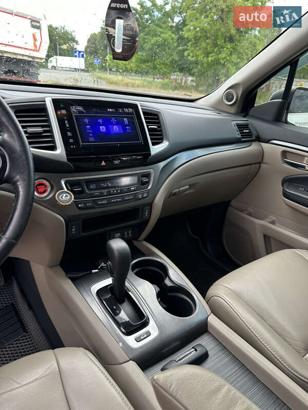 Позашляховик / Кросовер Honda Pilot 2016 в Дніпрі