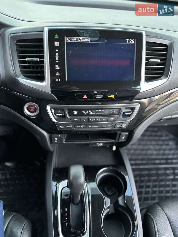 Внедорожник / Кроссовер Honda Pilot 2016 в Запорожье