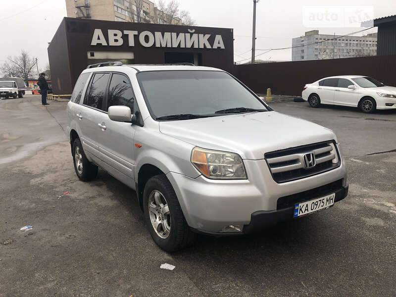 Внедорожник / Кроссовер Honda Pilot 2006 в 