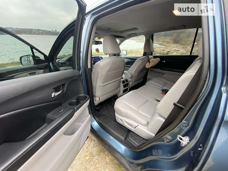 Позашляховик / Кросовер Honda Pilot 2015 в Фастові