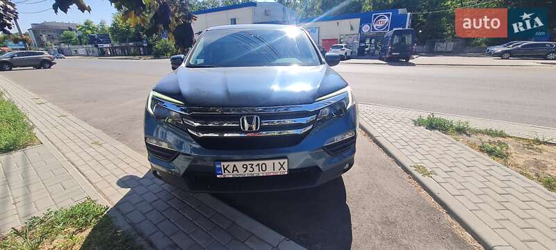 Внедорожник / Кроссовер Honda Pilot 2016 в Черкассах